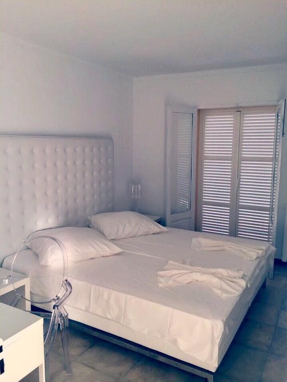 Bhc Boutique Hostal Cala Millor กาลามิยอร์ ภายนอก รูปภาพ